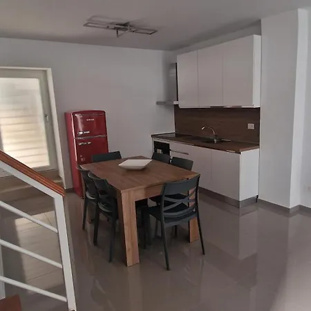 Apartment La Piazza